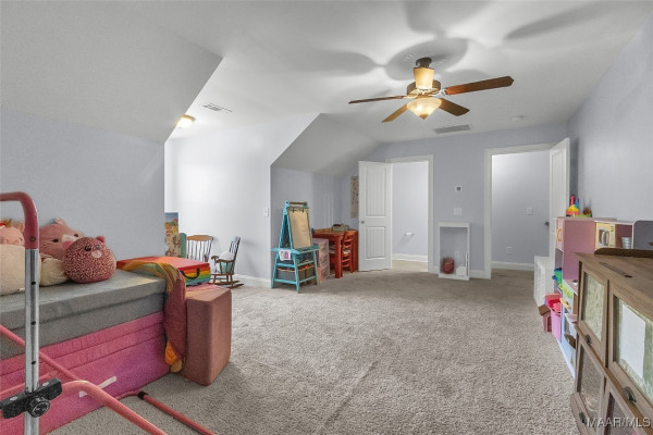 1136 Benjamin Way