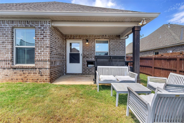 1136 Benjamin Way