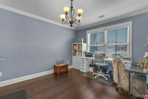 1136 Benjamin Way