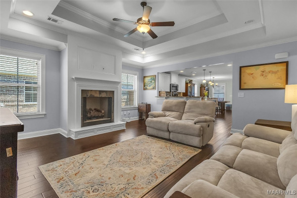 1136 Benjamin Way
