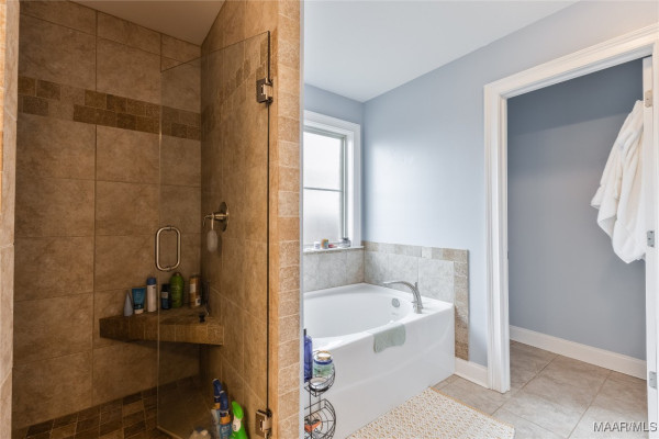 1109 Benjamin Way