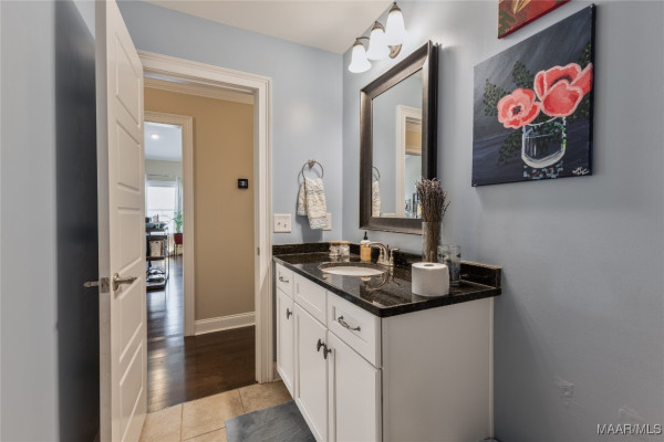 1109 Benjamin Way