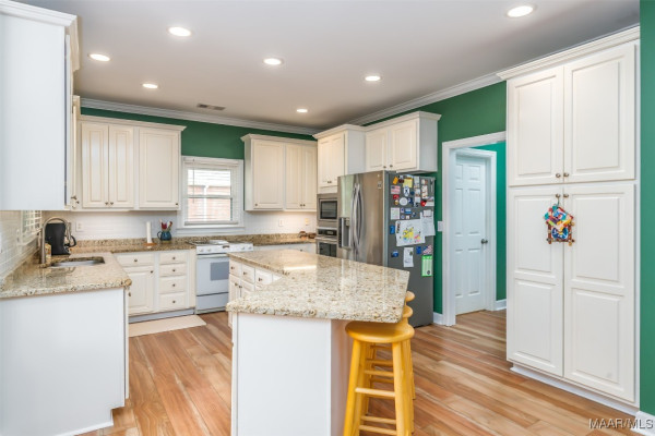 657 Towne Lake Drive