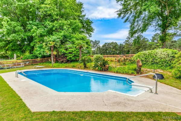 657 Towne Lake Drive