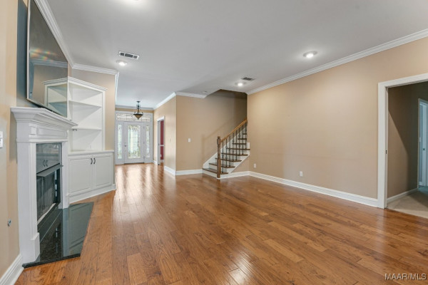 1660 St Elizabeth Square