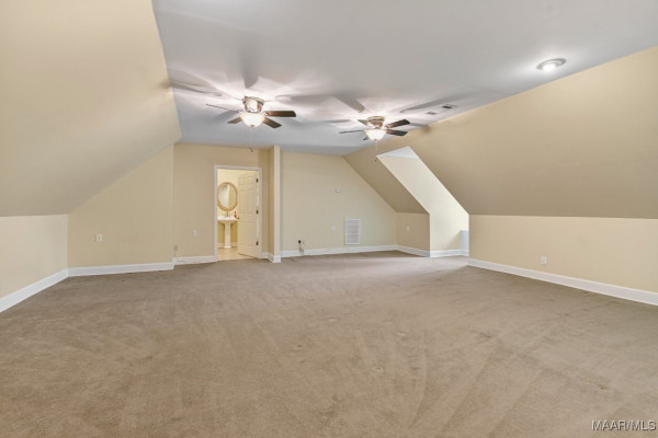 1660 St Elizabeth Square