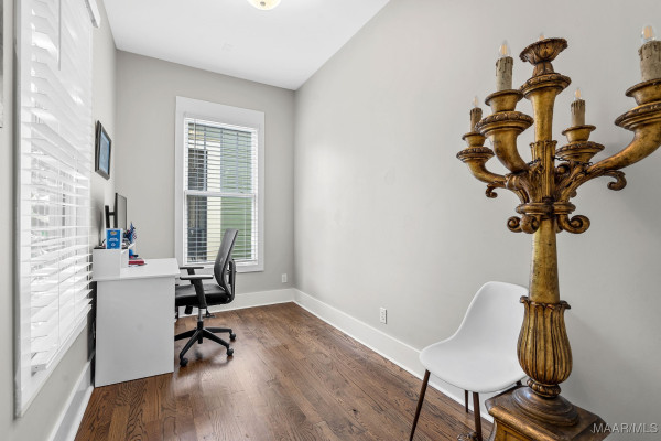 44 Avenue Of The Waters .