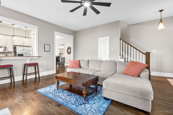 44 Avenue Of The Waters .