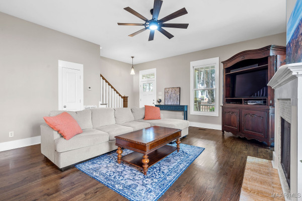 44 Avenue Of The Waters .