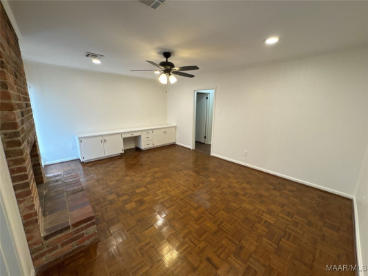 3106 Old Farm Road