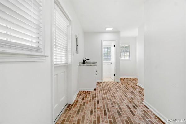 3106 Old Farm Road