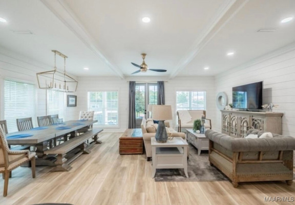 102 Shore Line Drive