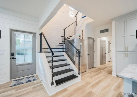102 Shore Line Drive