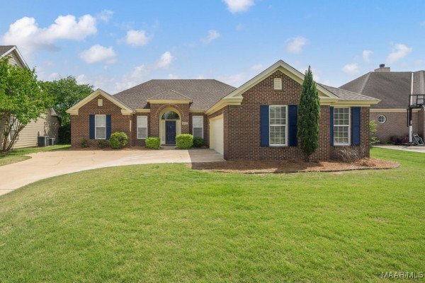 8332 Grayson Grove