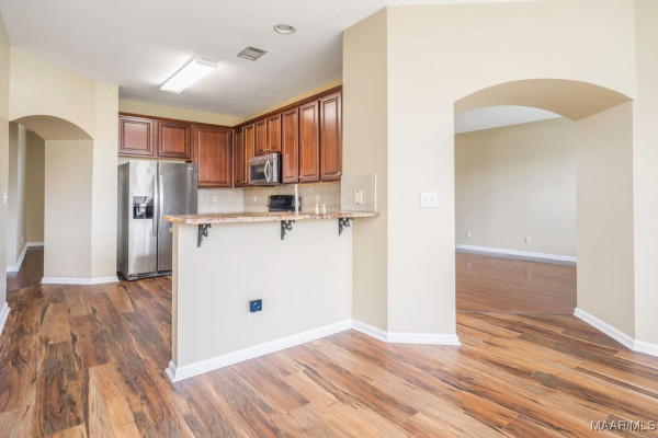 8332 Grayson Grove