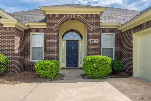 8332 Grayson Grove