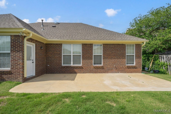 8332 Grayson Grove