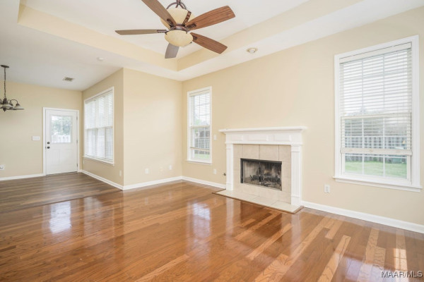 8332 Grayson Grove