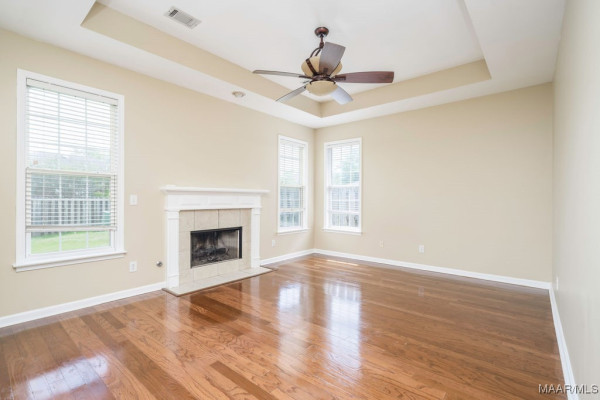 8332 Grayson Grove