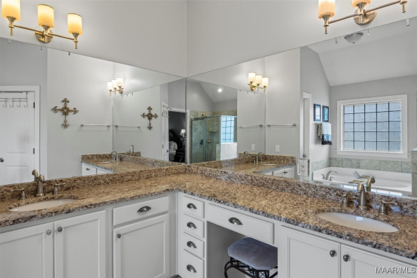 9607 GUNNISON Drive