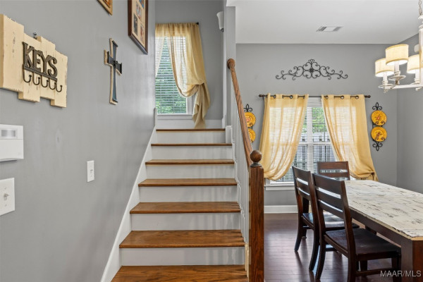 9607 GUNNISON Drive