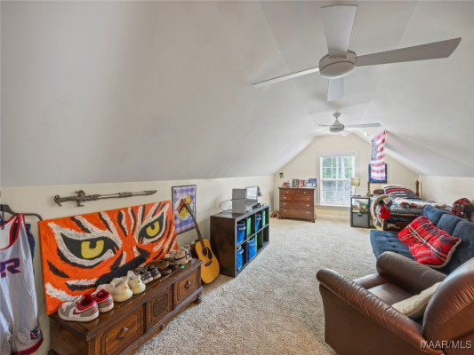 9607 GUNNISON Drive