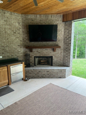169 FOXFIRE Court