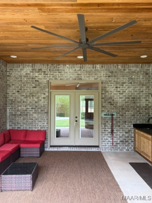169 FOXFIRE Court