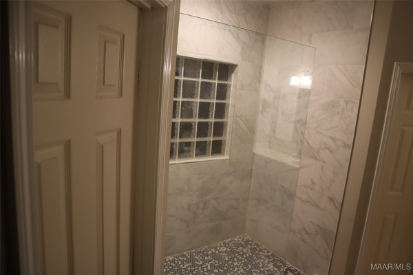 7282 Greenfield Road