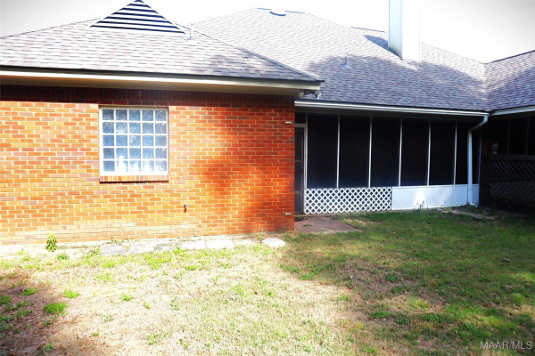 7282 Greenfield Road