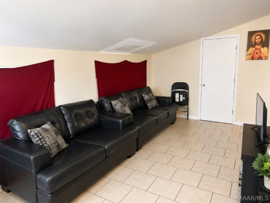 2448 E 4TH Street