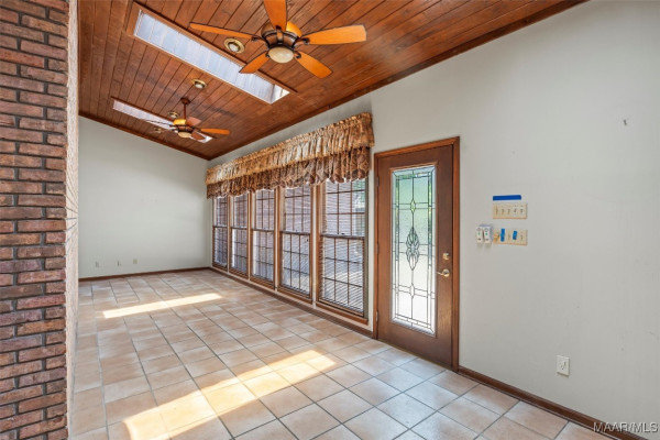 1520 Meriwether Road