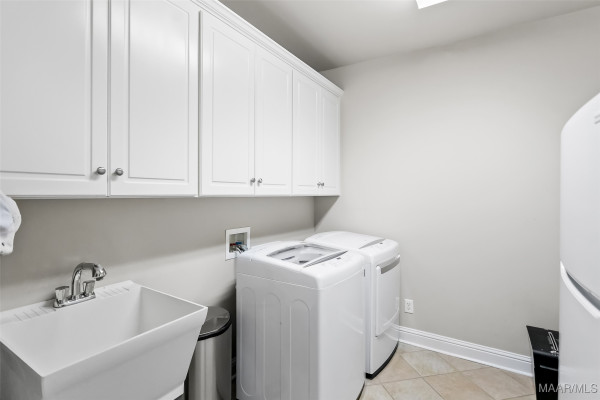 506 WINDING WOOD Drive