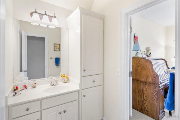 506 WINDING WOOD Drive