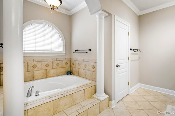 506 WINDING WOOD Drive