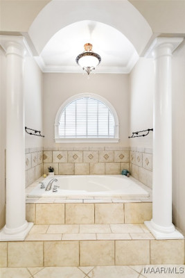 506 WINDING WOOD Drive