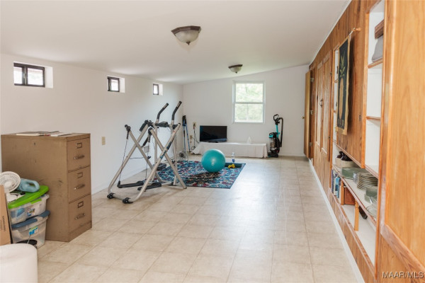 2755 Cherokee Trail