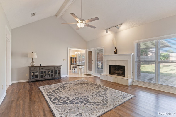 8800 Oak Meadow Court