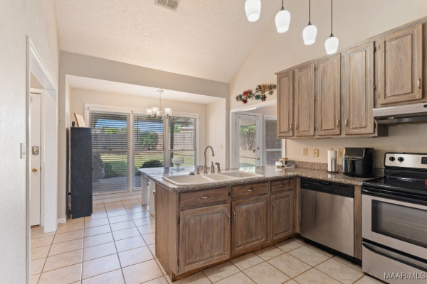 8800 Oak Meadow Court