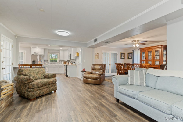 422 Foxhall Road
