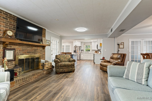 422 Foxhall Road