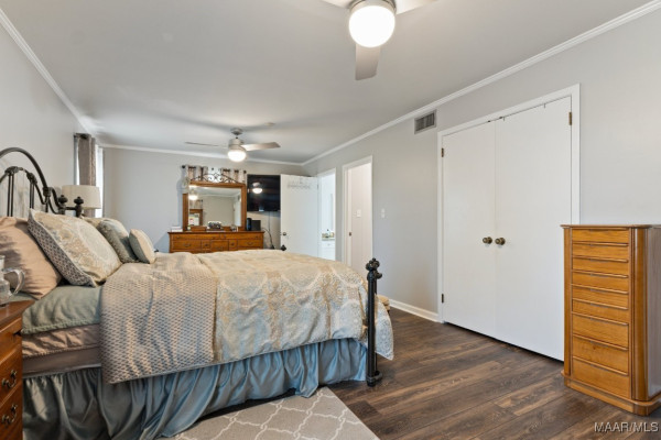 422 Foxhall Road