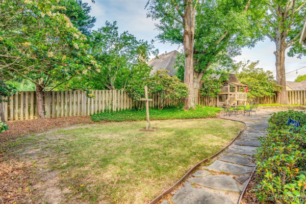 9220 Stillforest Court