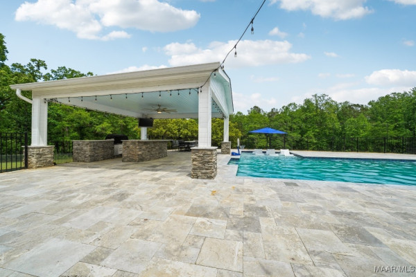 1750 County Road 461 .