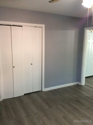 869 Queensbury Drive