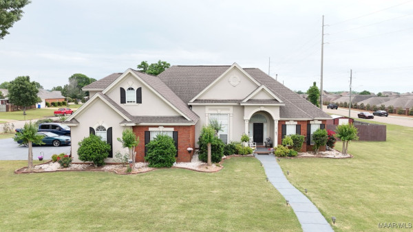 831 Bluegrass Drive