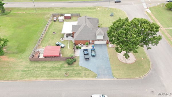 831 Bluegrass Drive