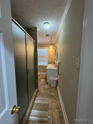 105 Arrowhead Drive