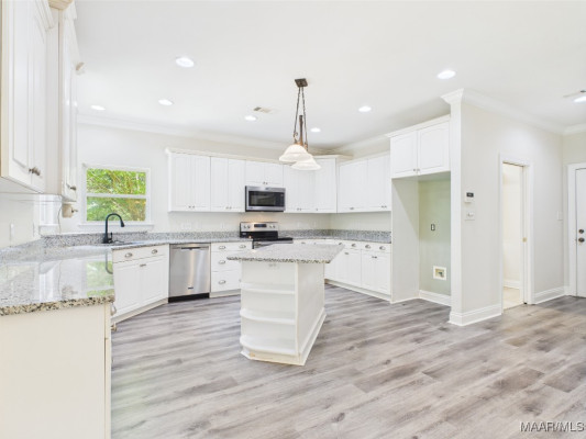 175 ROSEMERE Drive