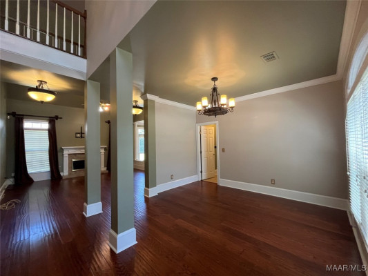 8643 HEARTHSTONE Drive